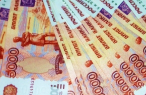 В Спирово местная жительница задолжала банку более 2,5 миллионов рублей