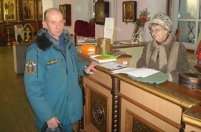 В Торжке проверили на пожарную безопасность православные приходы и ветеранов ВОВ