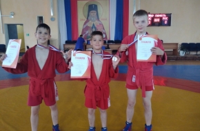 Калашниковские самбисты вошли в призеры на межрегиональном турнире по борьбе самбо