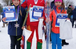 Юные лыжницы из Лихославльского района не оставили шансов соперницам