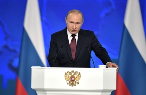 Путин объявил дни с 1 по 10 мая выходными