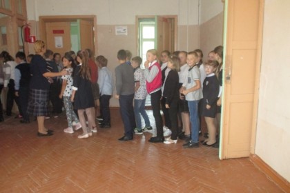В поселке Калашниково «эвакуировали» школу